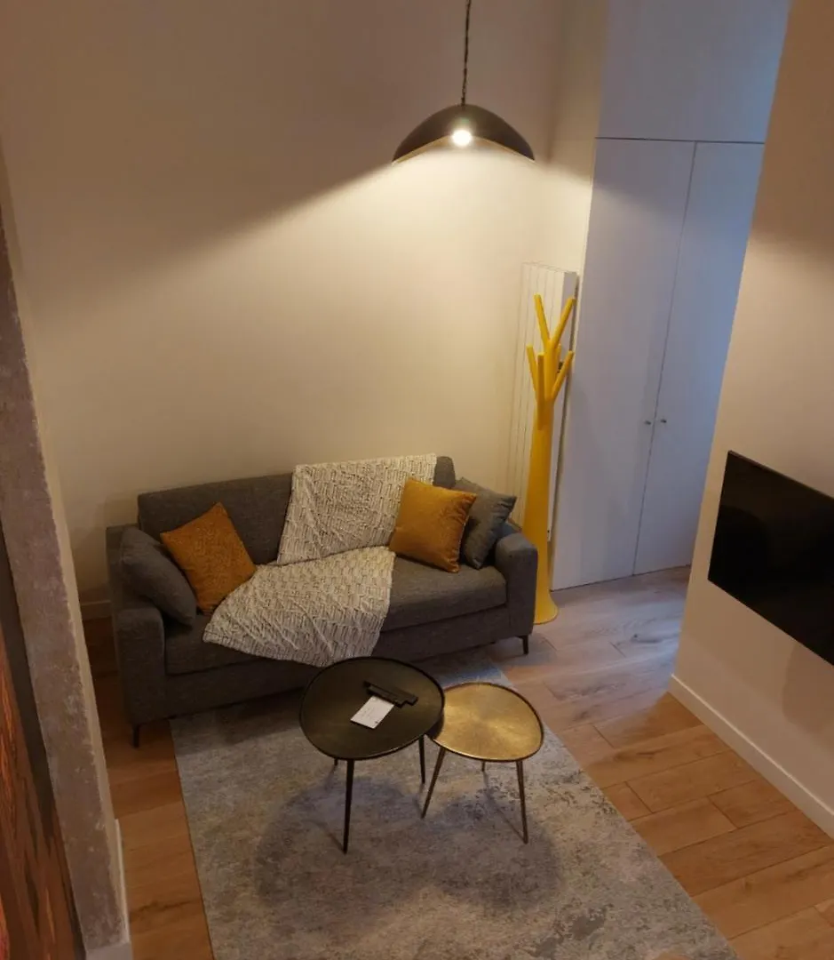 Apartment Centre - At Paris