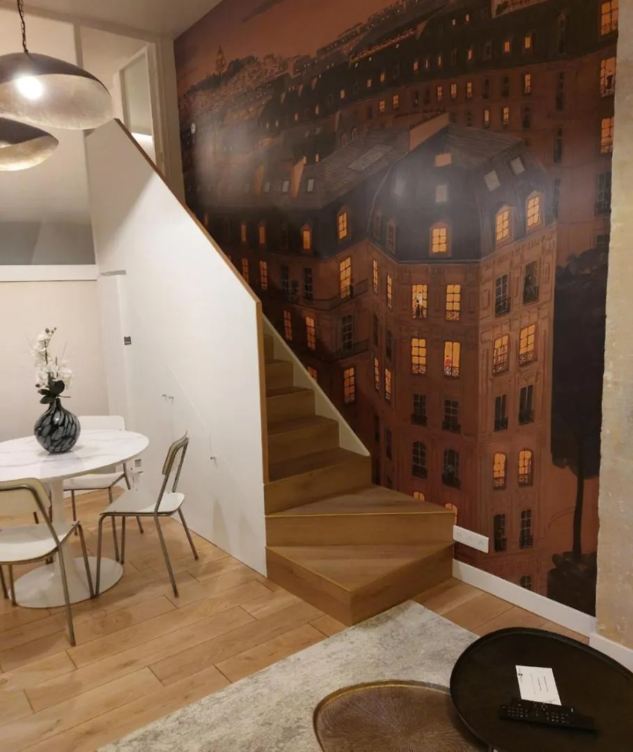 Centre - At Apartment