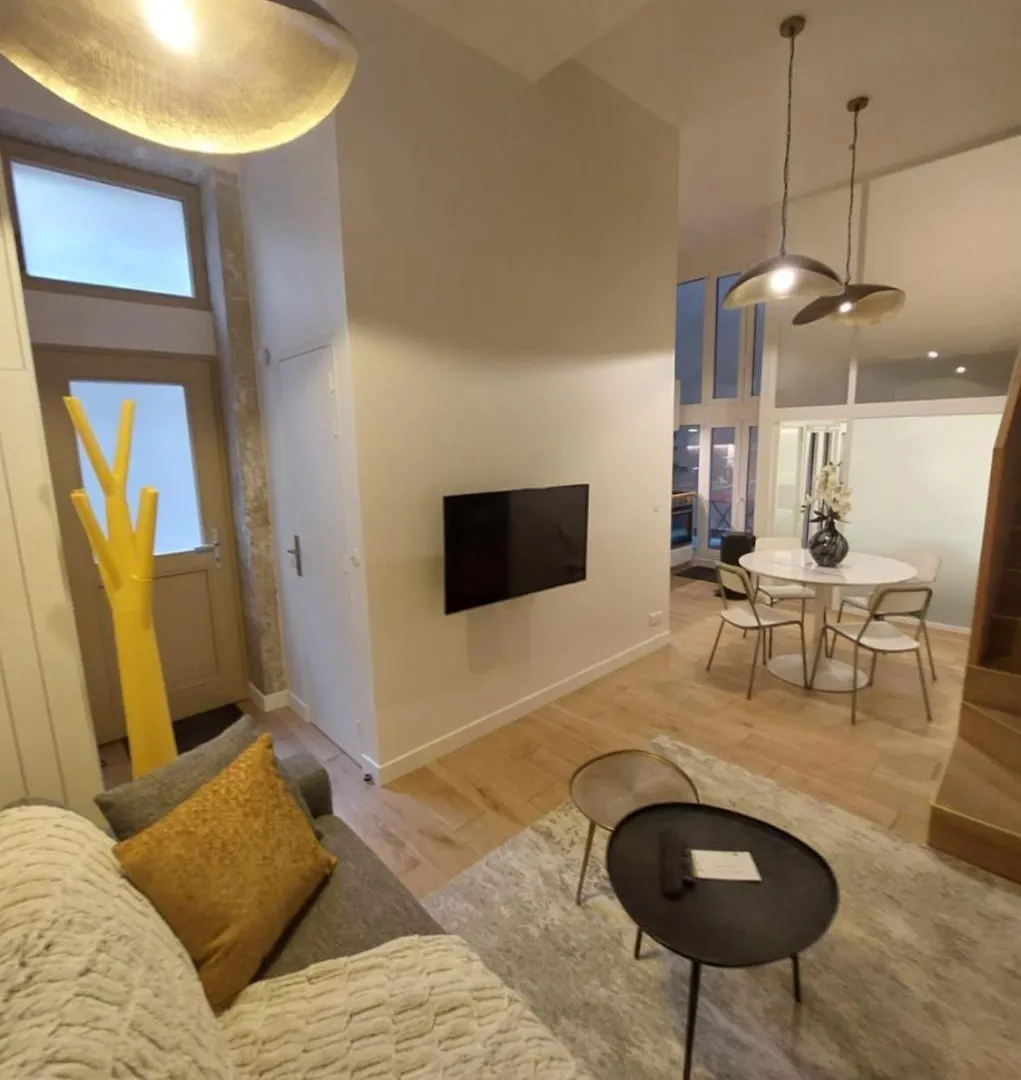 Apartment Centre - At