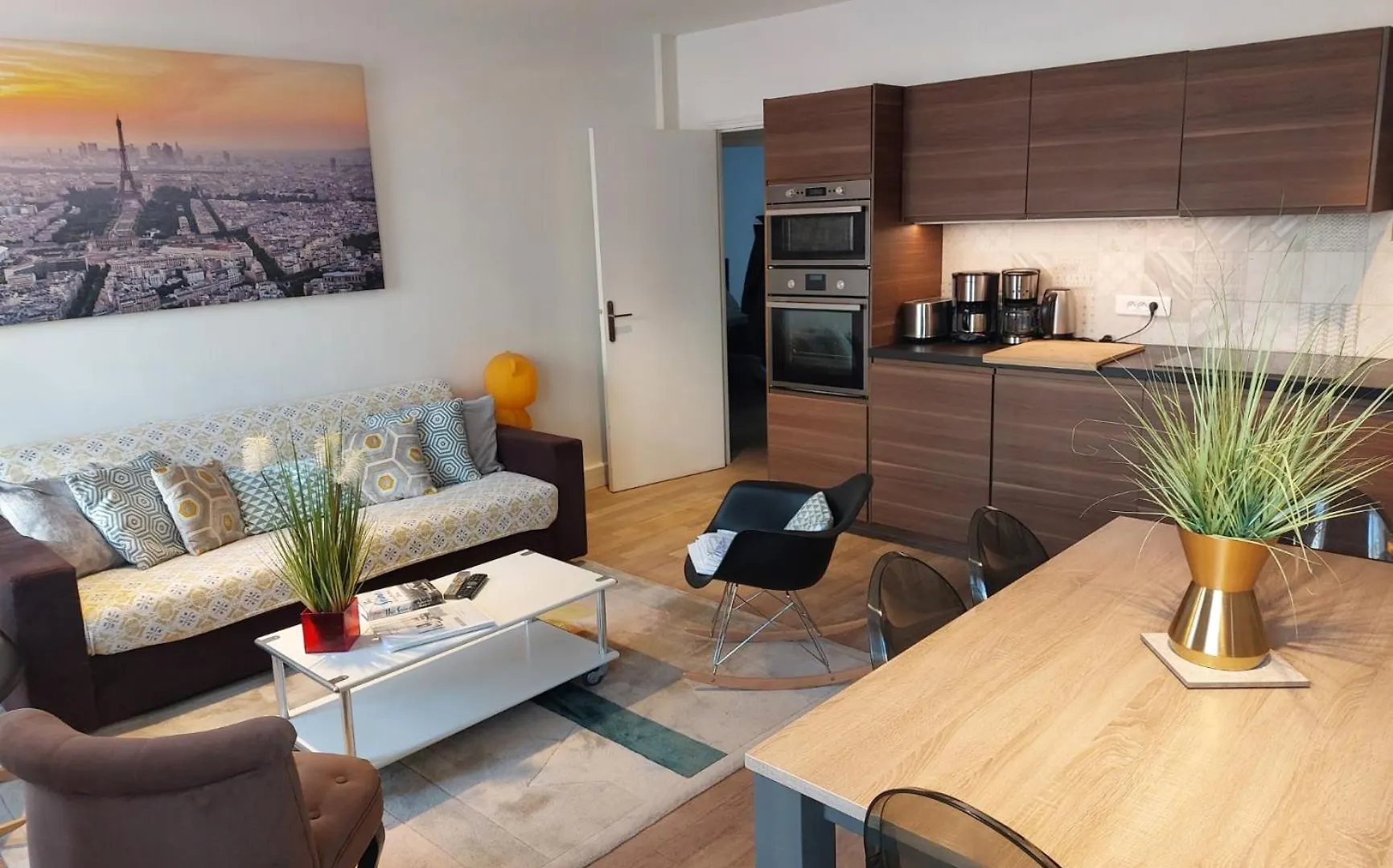 Apartment Centre - At *