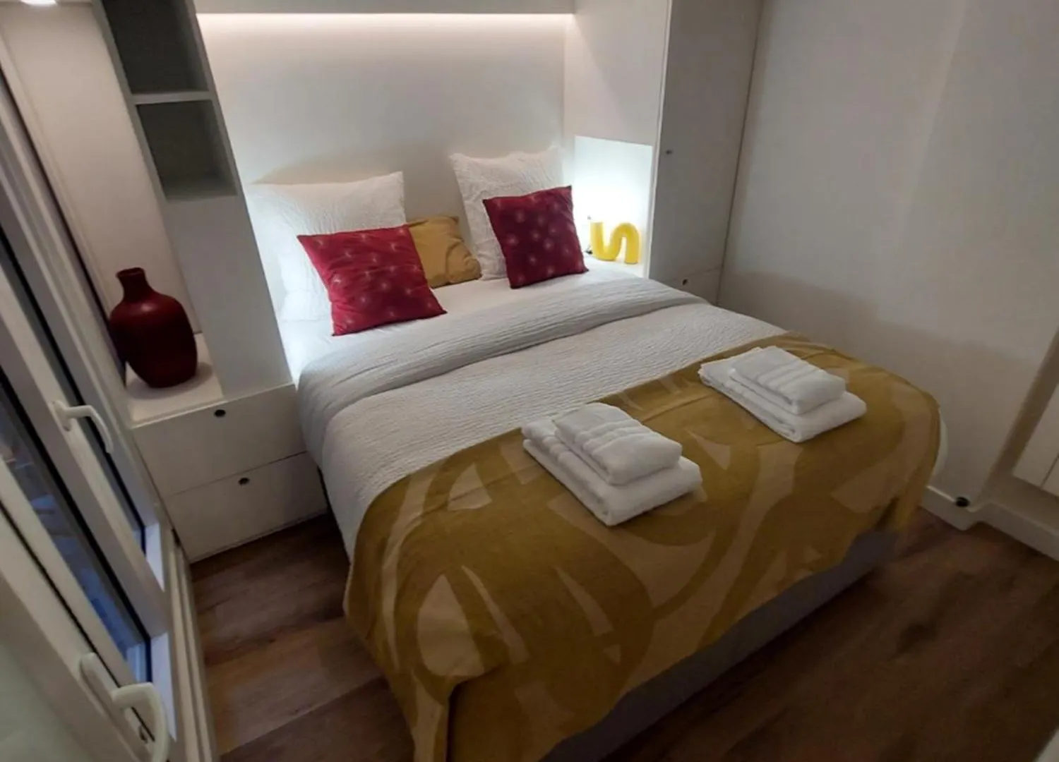 Centre - At Apartment