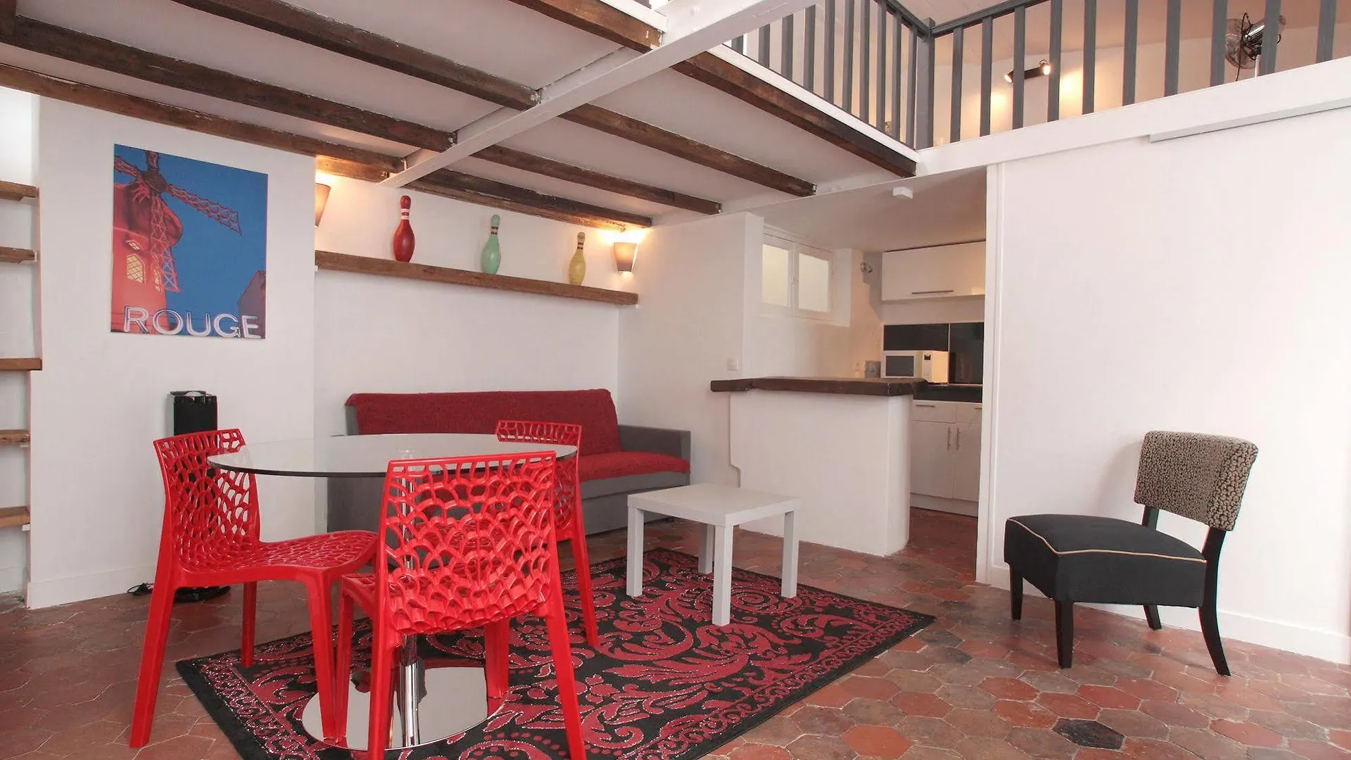 Centre - At Apartment